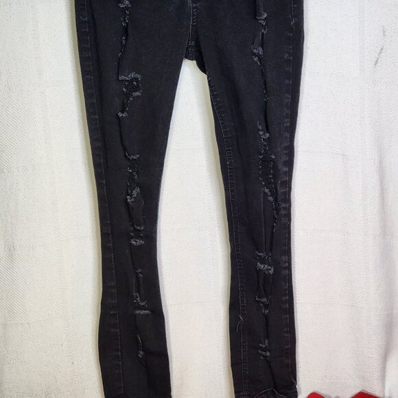 Dollhouse You Are Beautiful Black Destructed Cotton Poly Span Skinny Jeans 11/12 - Picture 4 of 16